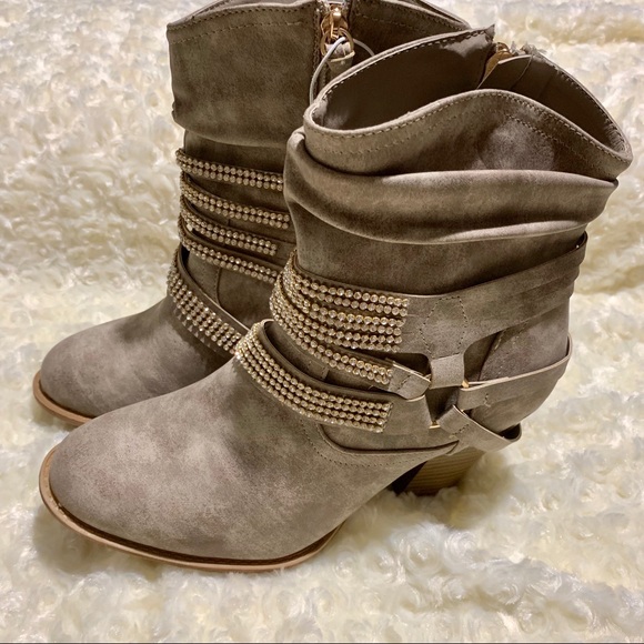 daisy fuentes boots